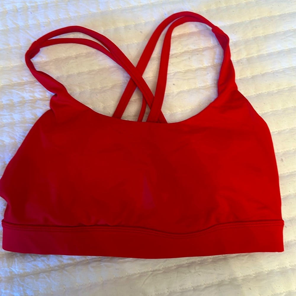Red lululemon sports bra 
Size 4